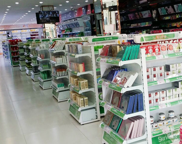 <b>什么樣的貨架適合化妝品店？</b>